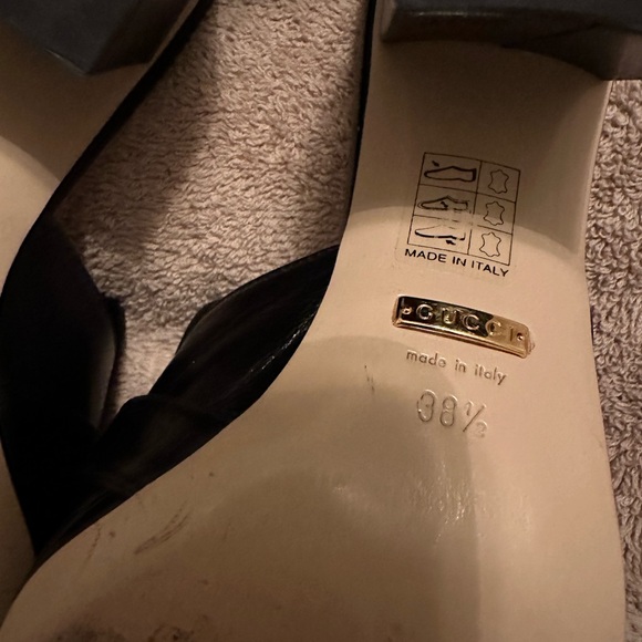 Gucci Sandals - Picture 6 of 11